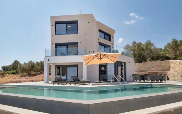 Villa Andria With 5 Bedrooms and 5 Bathrooms