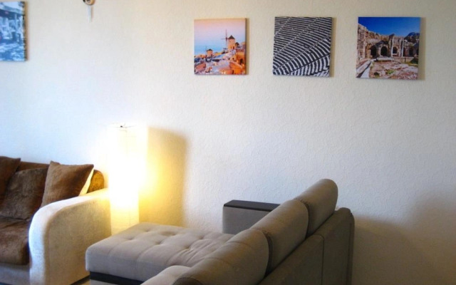 Old Arbat Deluxe Apartment