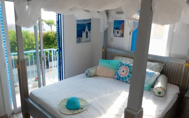 2bed Villa - Private Pool - Steps From the Beach!