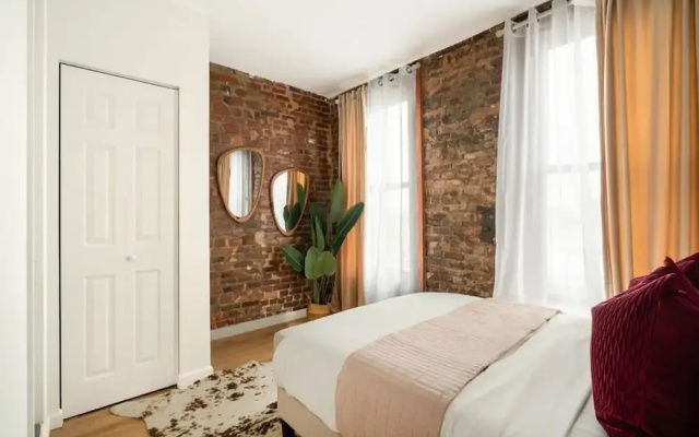 153-5a Charming 2BR LES W D