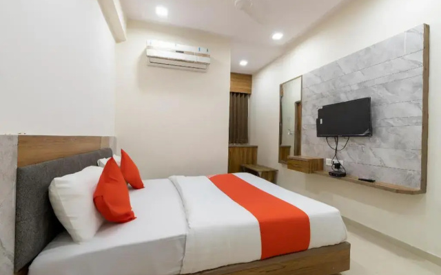 Hotel Bhavya by OYO Rooms