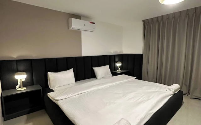 Stylish Luxe Apartment Fr