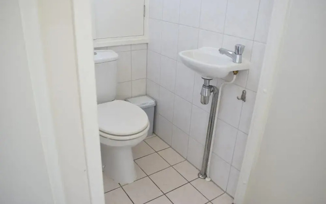 Semi-detached Bungalow with Dishwasher near Veluwe