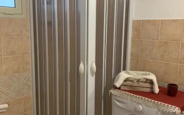 Emi's house