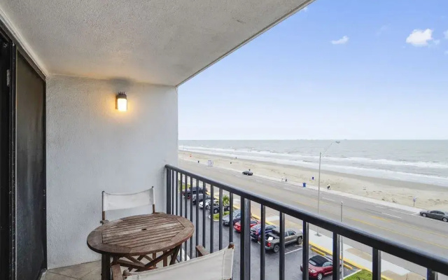 Panorama Palms