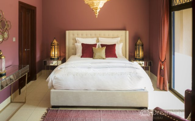 Dream Inn Dubai - Arabian Old Town in Dubai, United Arab Emirates from 119$, photos, reviews - zenhotels.com guestroom