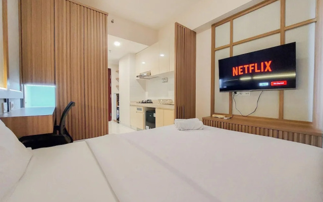 Warm And Nice Studio Room Sky House Bsd Apartment
