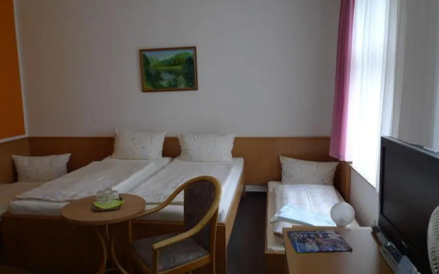 Hotel Ostrow