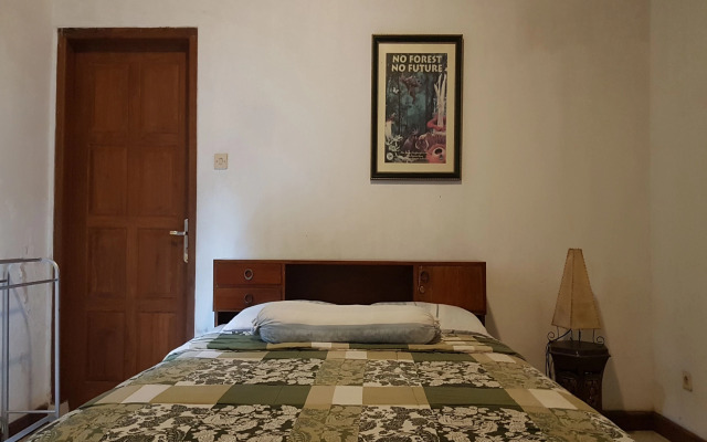 OYO 90017 Villa Mawar Asri Syariah