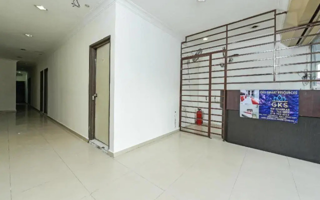 OYO 90892 L&E Hotel