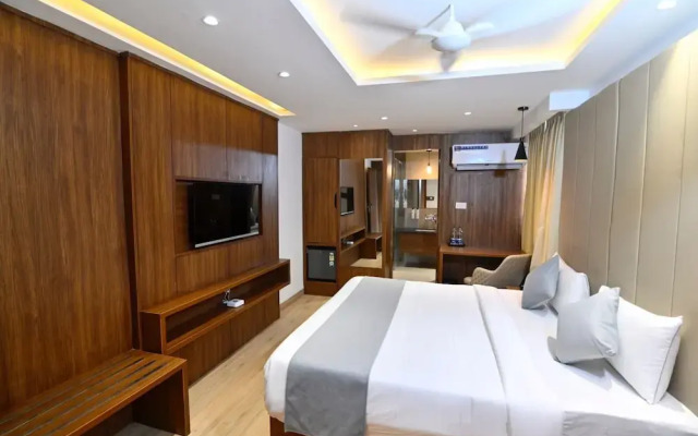 Carry Plus Hotel
