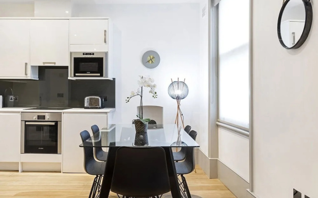Kensington Holiday Stay