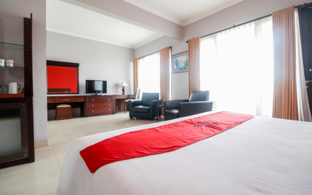 Reddoorz Premium @ Bukit Damai Indah