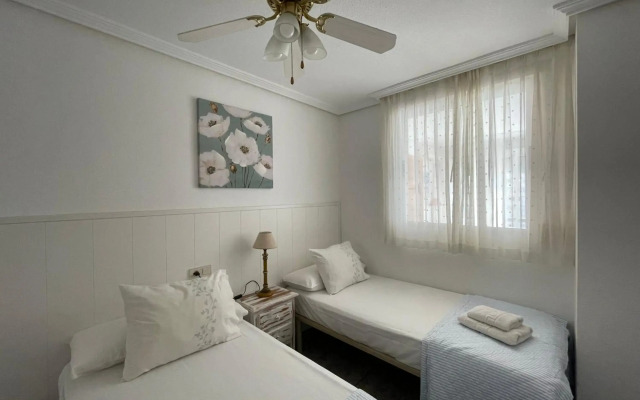 Apartamento a un minuto de la playa de Levante