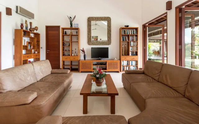 Villa Griya Aditi