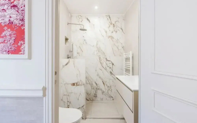 Luxury sea View 3br-2ba With Services in Deauville