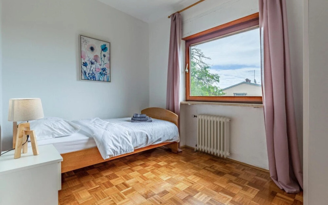 Beautiful Home in Medulin With Wifi and 5 Bedrooms