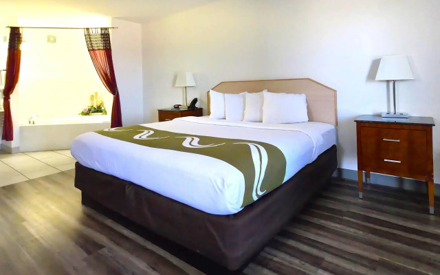 Quality Inn & Suites Lake Havasu City