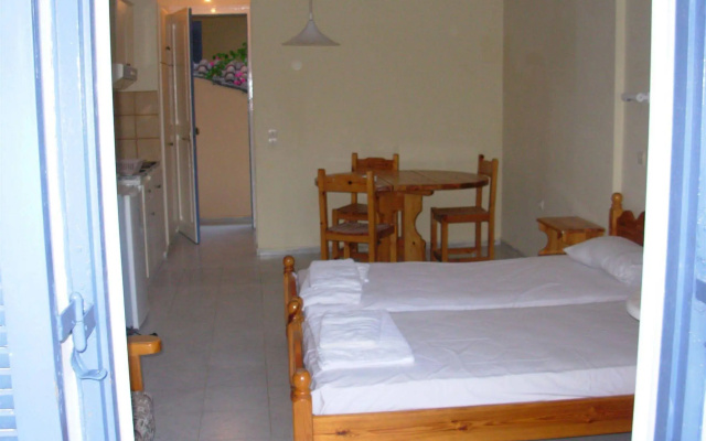 Louisa Apartments