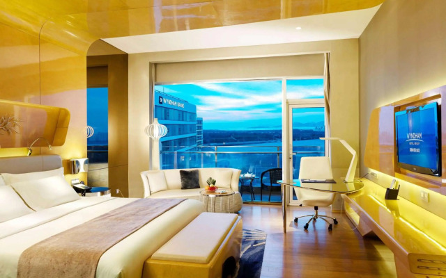 Wyndham Grand Qingdao