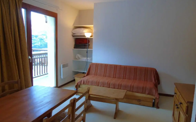 Lou Services Apartment I04 LSI 001
