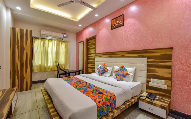 Fabhotel Wind Palace