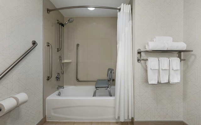 Holiday Inn Express & Suites Ottawa East - Orleans by IHG