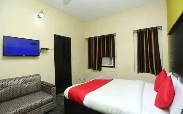 Capital O 15091 Gaurav Boarding House