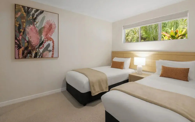 Coral Coast Apartments Palm Cove AVC