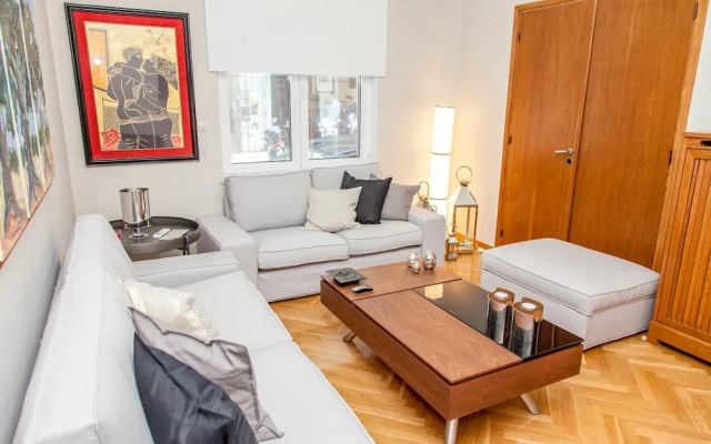 A Chic Kolonaki Apartment