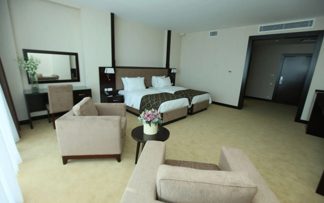 Harmony Hotel Baku