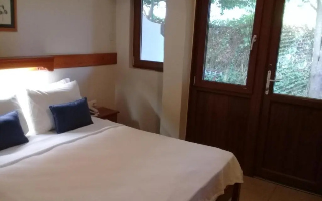 Yali Han Hotel