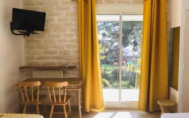 L Almanarre Hotel