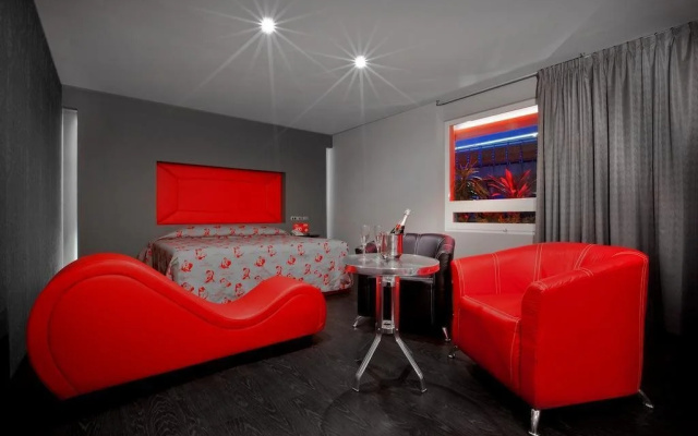 Eurosuites Oceania - Adults Only