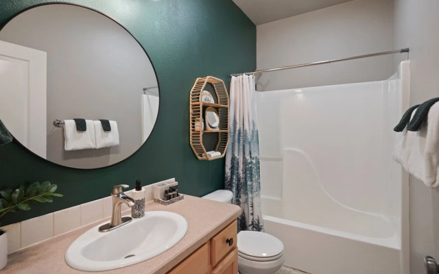 Beaumont 3 Bedroom Home by RedAwning