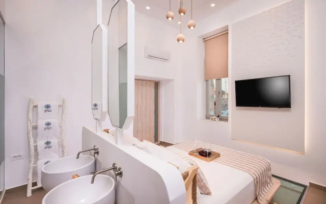 Madonna Del Mare Boutique Suites