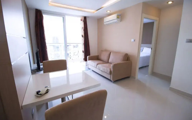 Paradise Park Jomtien by PSR ASIA