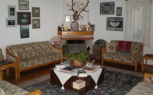 Idakoy Ciftlik Evi