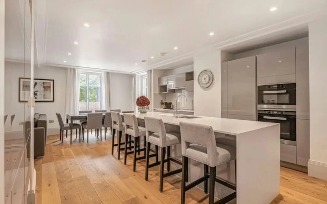 Large Mayfair Home Huge Terrace Concierge