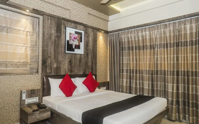 Capital O 661 Hotel Regal Inn