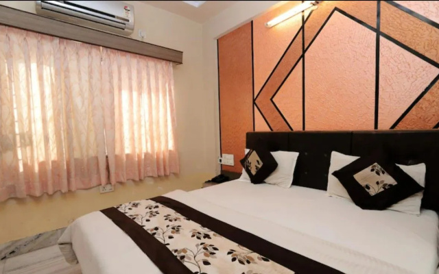 Hotel Neelam Palace