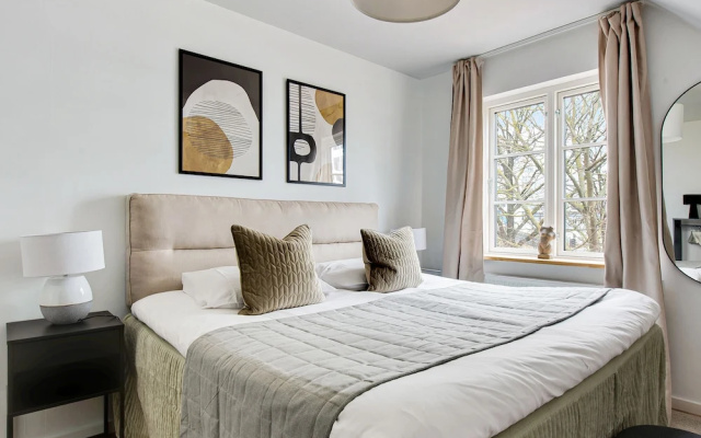 Charm 2 - Great 2-bdr Apt With Shared Garden and Balcony