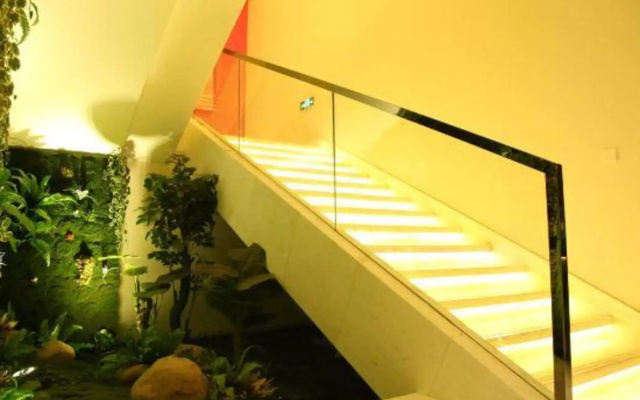 Dangui Hotel (Yangzhou Slender West Lake)