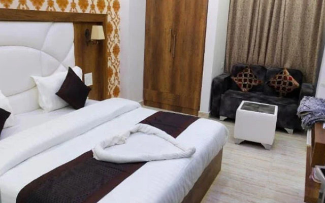 Hotel Elgrovia