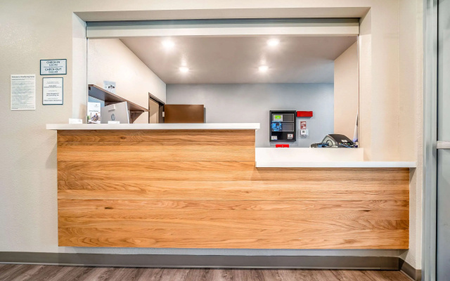 WoodSpring Suites Naples West