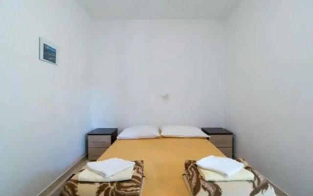 Apartments Boguvila - Two-bedroom Standard Apartment With Terrace -