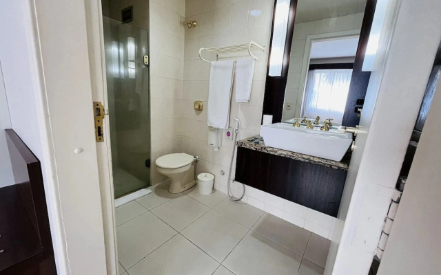 Apartment 604