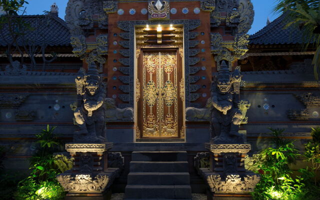 Отель Dwaraka The Royal Villas вид на фасад