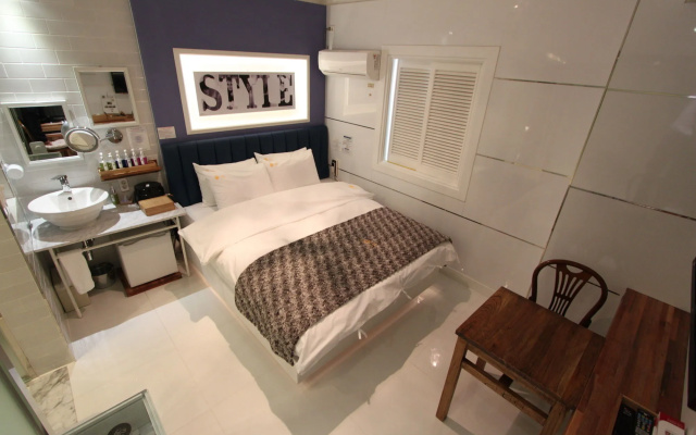 February Hotel Apsan