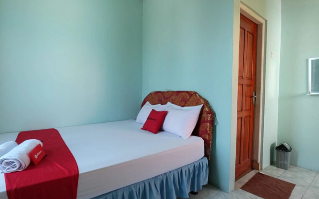 Winslow Hotel by RedDoorz